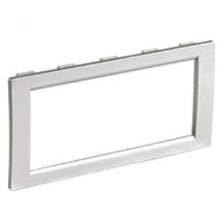 Рамка универсал. на 4 модуля, цвет белый (Распродажа. На складе 34 шт.)