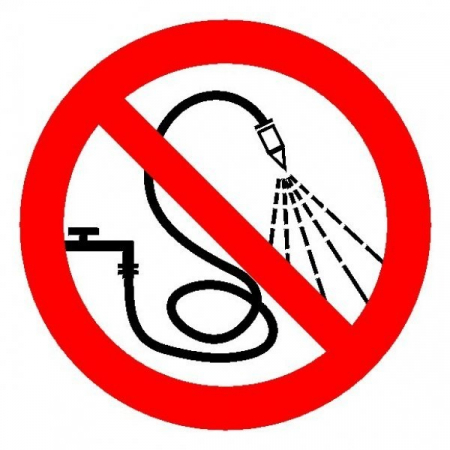 Пластик (Р-17)  Запрещается разбрызгивать воду